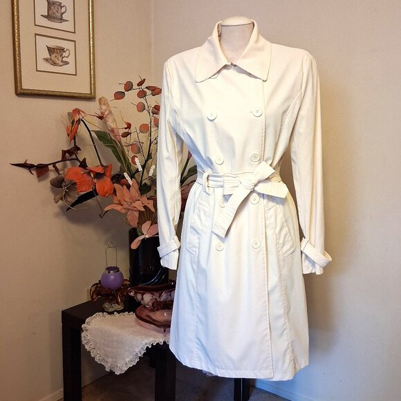 Majora Jackets & Blazers - Preowned Majora White Lined Double Breasted Classic Long  Belted Trench Coat